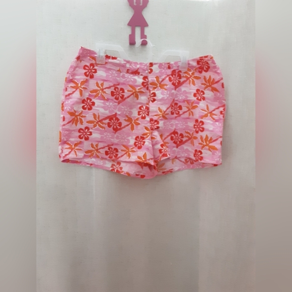 Tropical Shorts - Picture 1 of 5